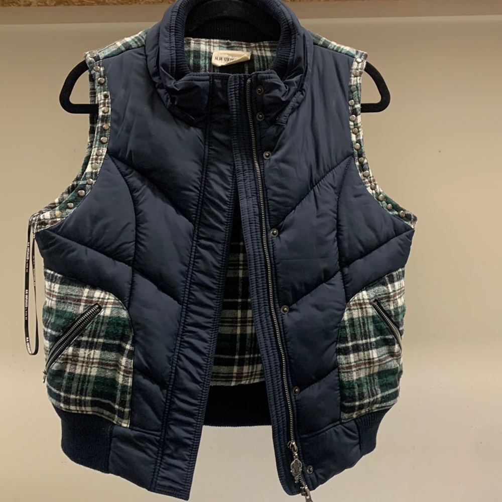 Miss Me   Zip up vest